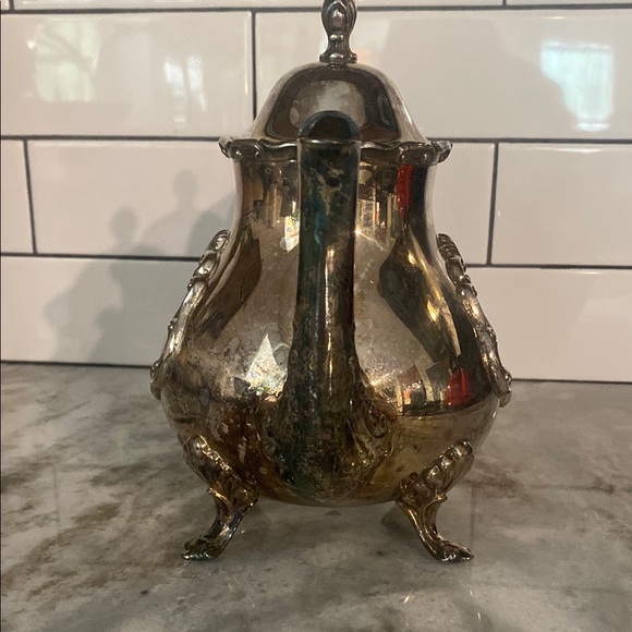 Vintage Georgetown by F.B Rogers Elegant Silver Teapot/coffee pot. Cottagecore - Picture 7 of 12